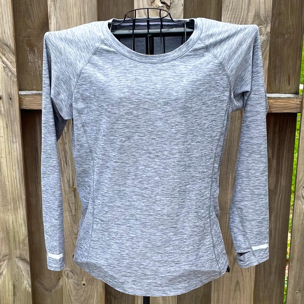 New Balance long sleeve top with thumb hole